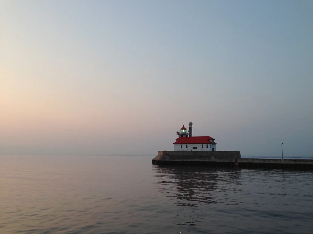 Photo of a lighthouse in Duluth, Minnesota.
